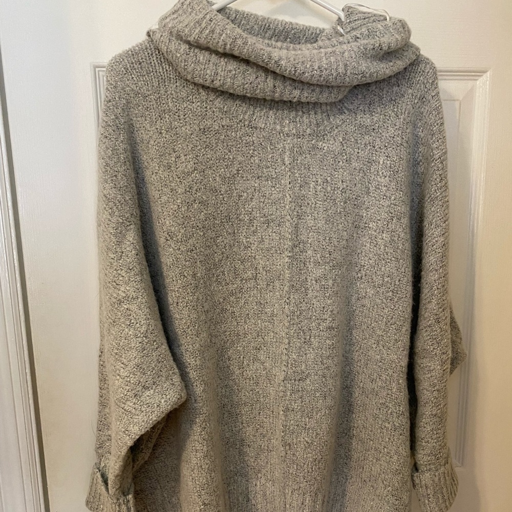 Women’s sweater